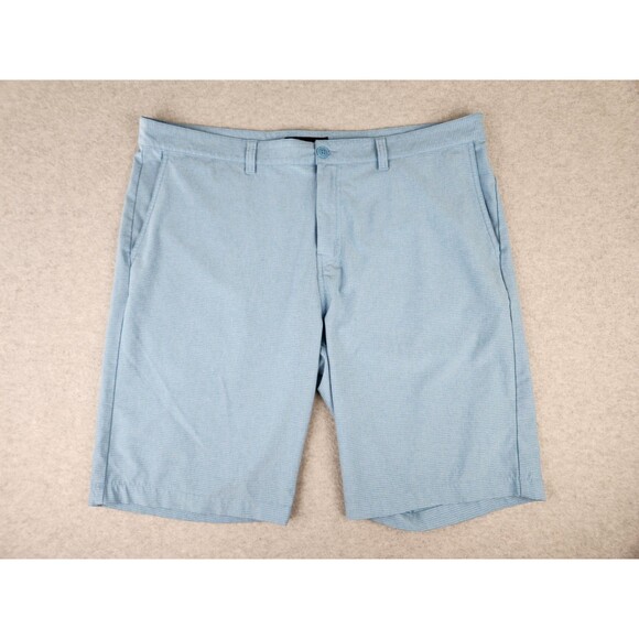 Travis Mathew Golf Shorts Mens Size 42 Blue SOFT Lightweight Stretch Performance - Picture 1 of 11